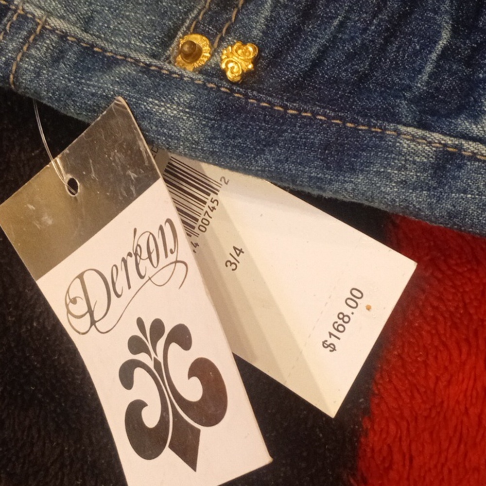 Dereon Jeans - Picture 8 of 16